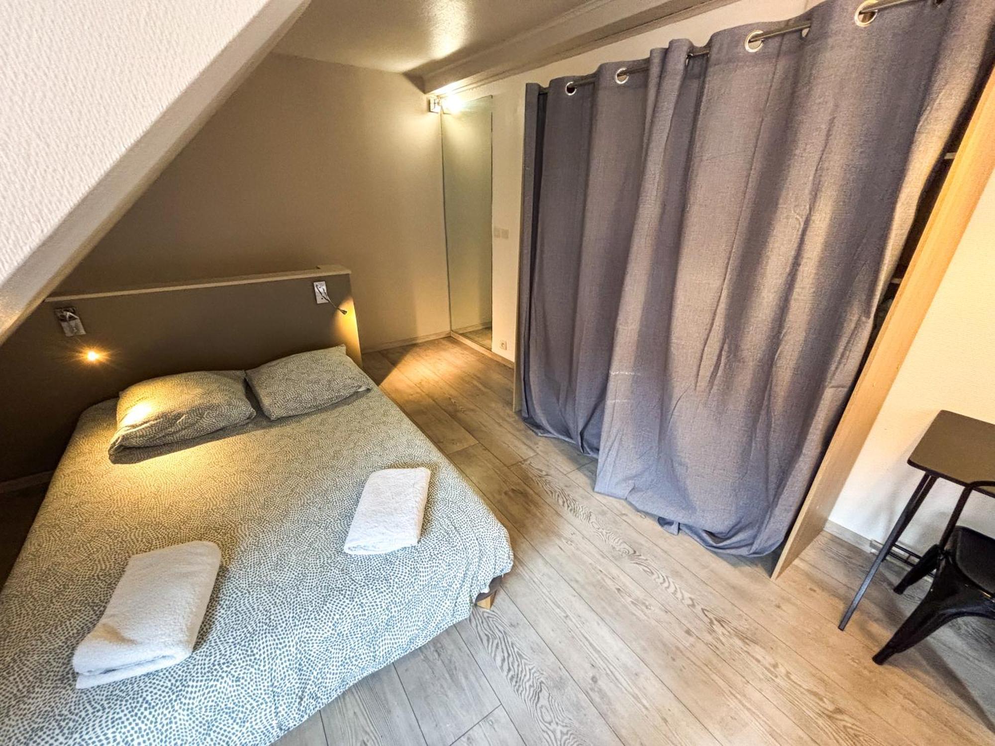 Le Pavillon Des Remparts - Commerces A Proximite - Centre-Ville - Appartement Cosy Ομπερναί Εξωτερικό φωτογραφία